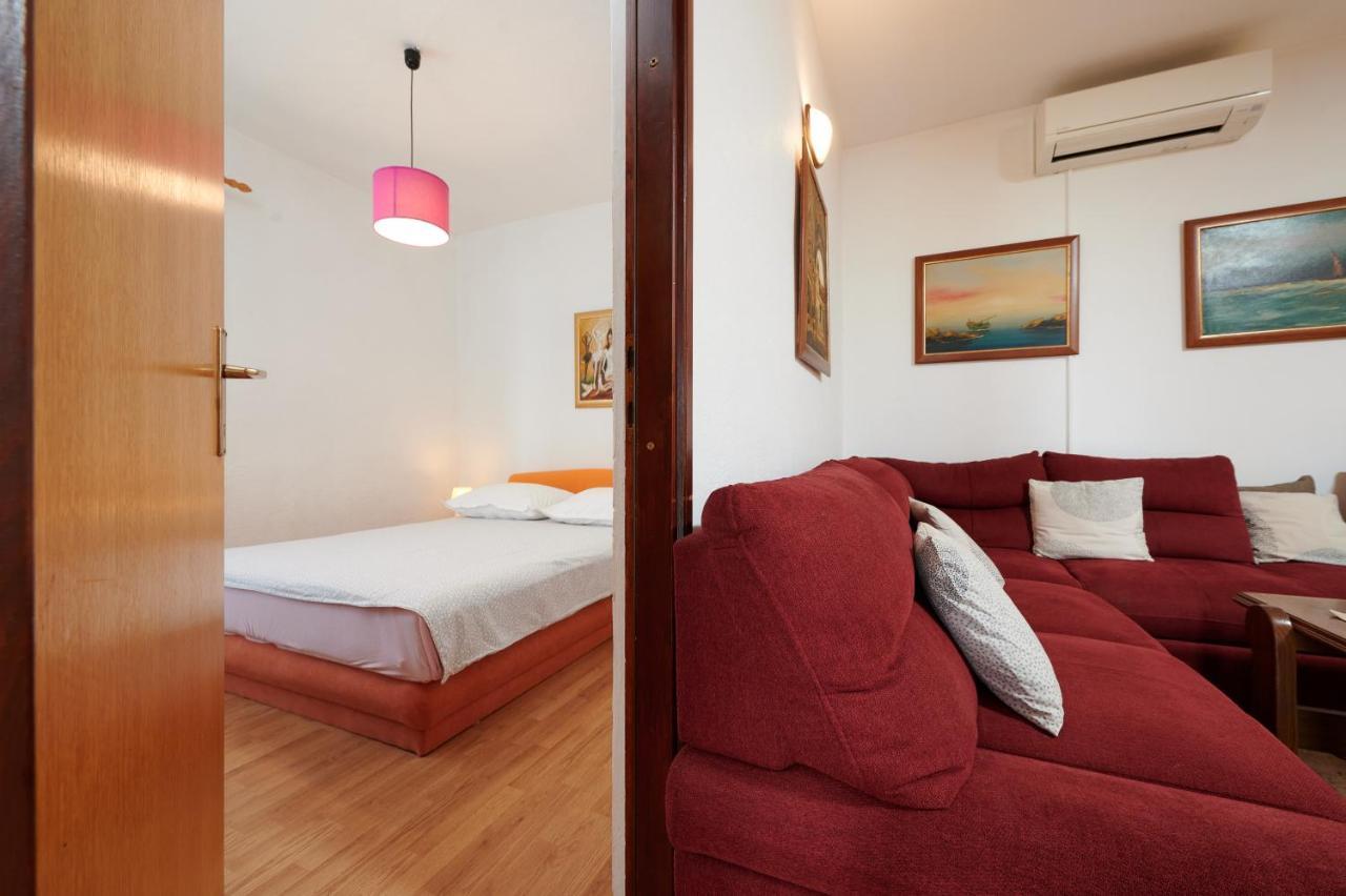 Guesthouse Aria Trogir Exterior photo